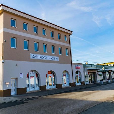 Randevu Panzio Bed & Breakfast Sopron Exterior photo