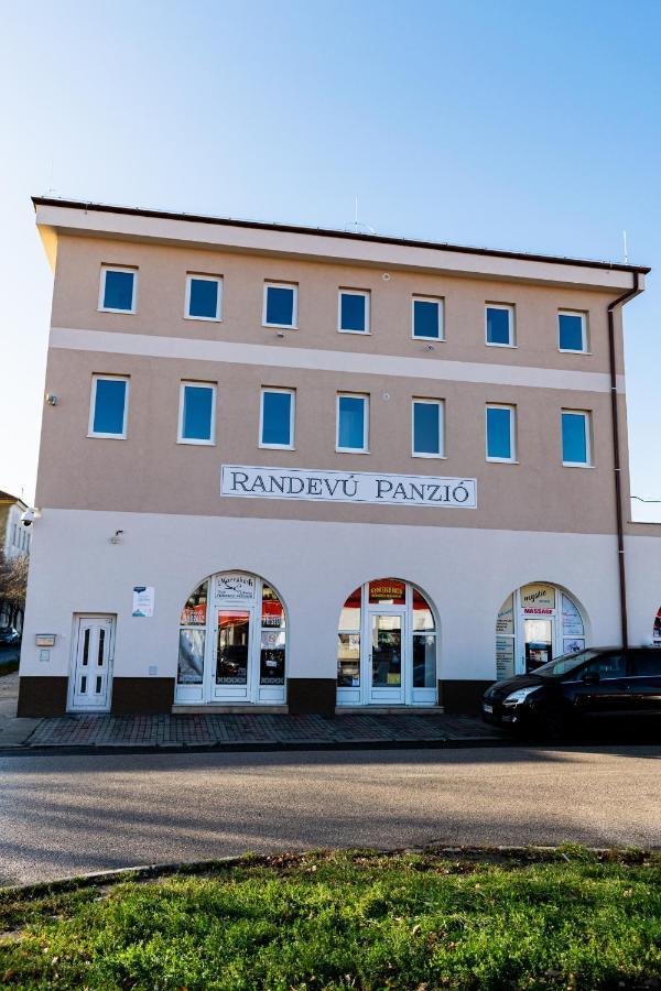Randevu Panzio Bed & Breakfast Sopron Exterior photo